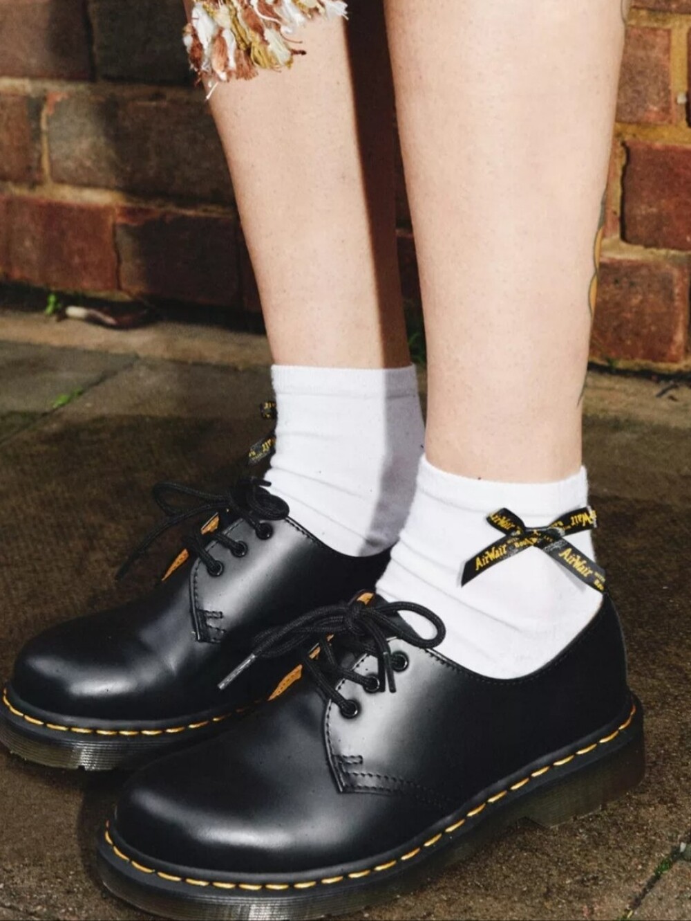 NWT Women's Dr. Martens Ankle Bow Socks